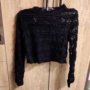 H&M Lace cropped top